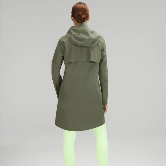 lululemon Rebel stretch rain Jacket